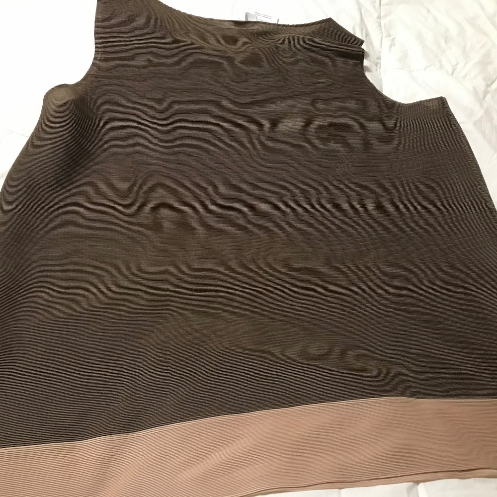 Tunic - Picture 3 of 4